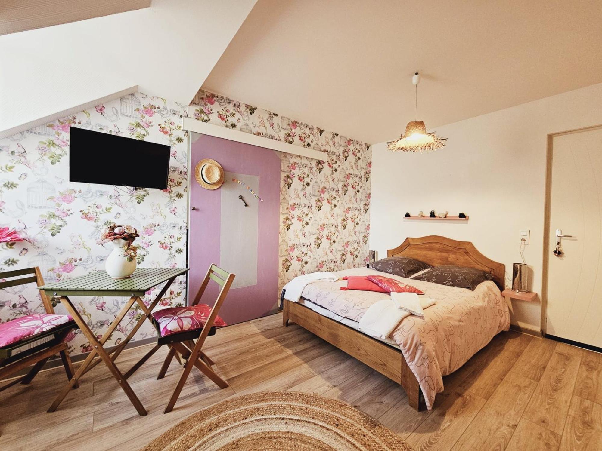 La Tour Des Quatre Chemins Apartman Gramat Kültér fotó